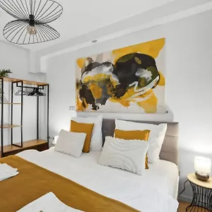 Stylisches 2-zimmer Ambient In Alsternaehe Mit Kingsize-bett & Schlafsofa Hamburg